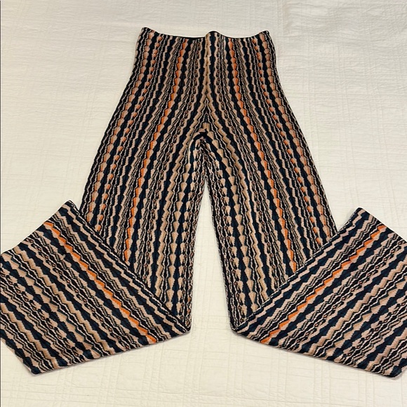 ❗️SOLD❗️NBD Grayson Night Sky Bodycon Flare Pants. Size M - Picture 6 of 9